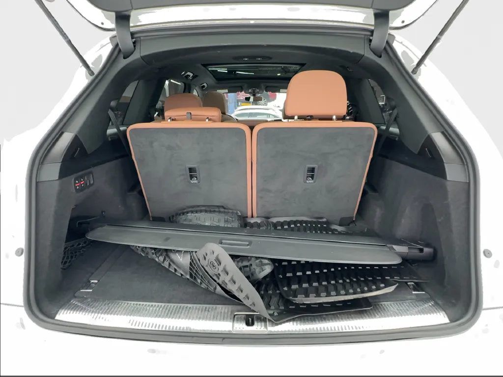 Audi Q7 photo 19