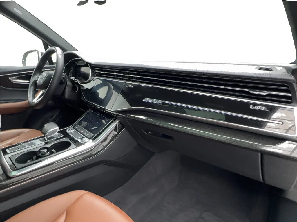 Audi Q7 photo 35