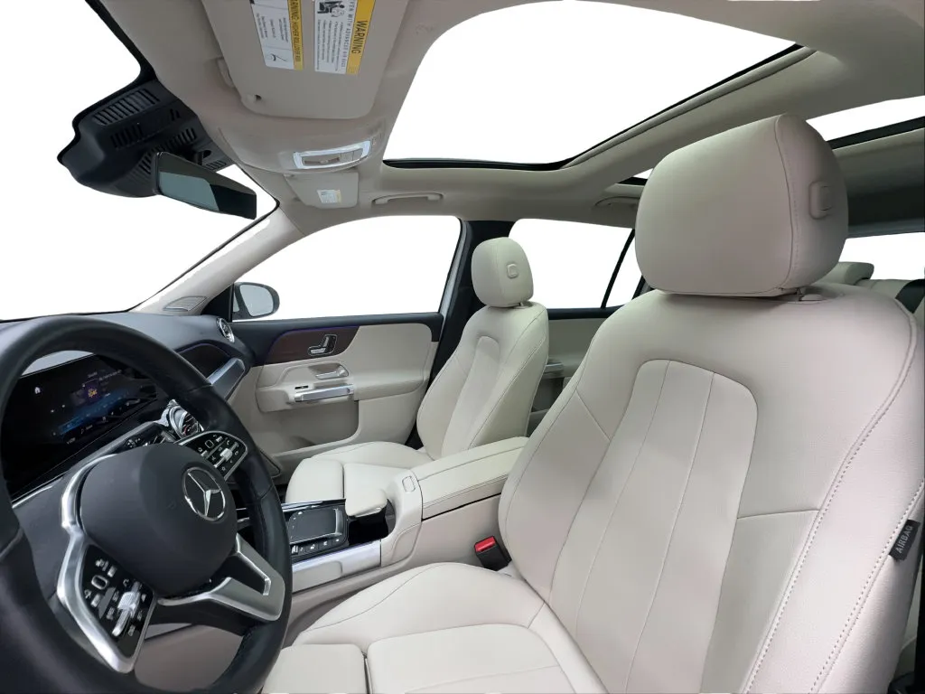 Mercedes-Benz EQB photo 21