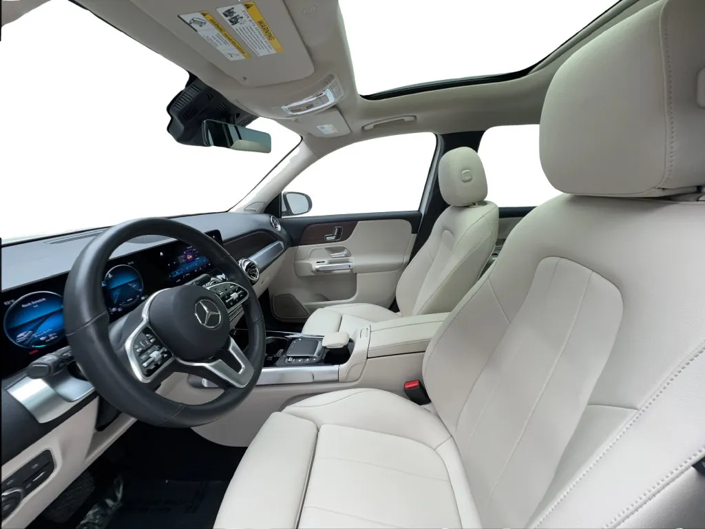 Mercedes-Benz EQB photo 22