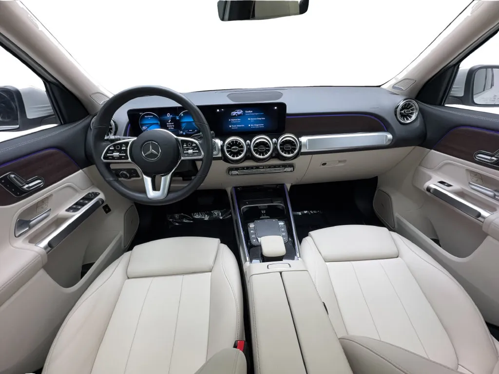 Mercedes-Benz EQB photo 39