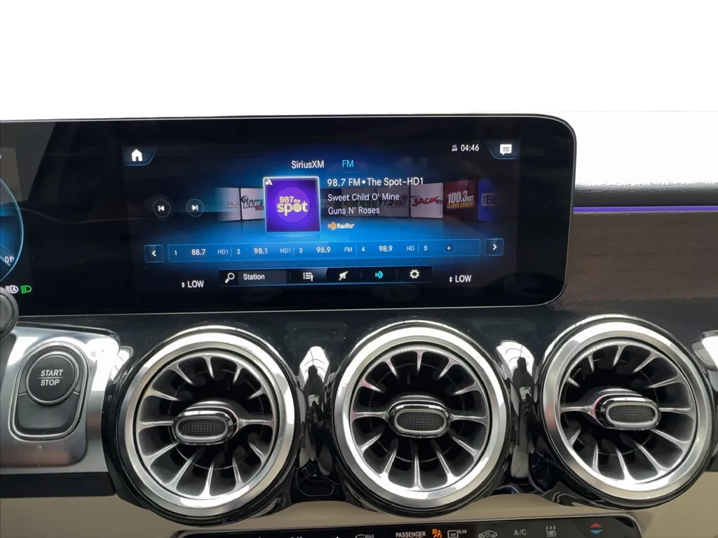 Mercedes-Benz EQB photo 48