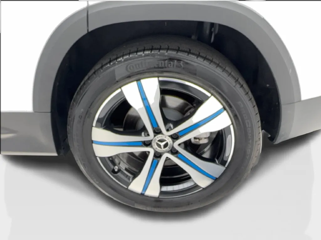 Mercedes-Benz EQB photo 14