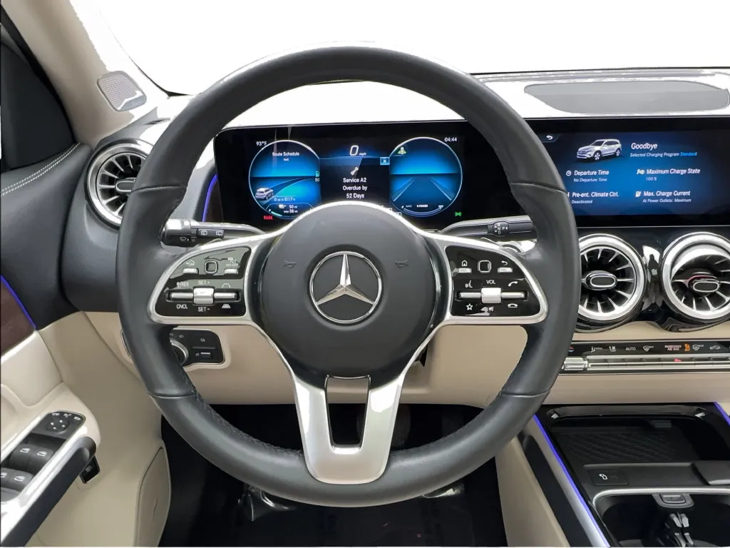 Mercedes-Benz EQB photo 37