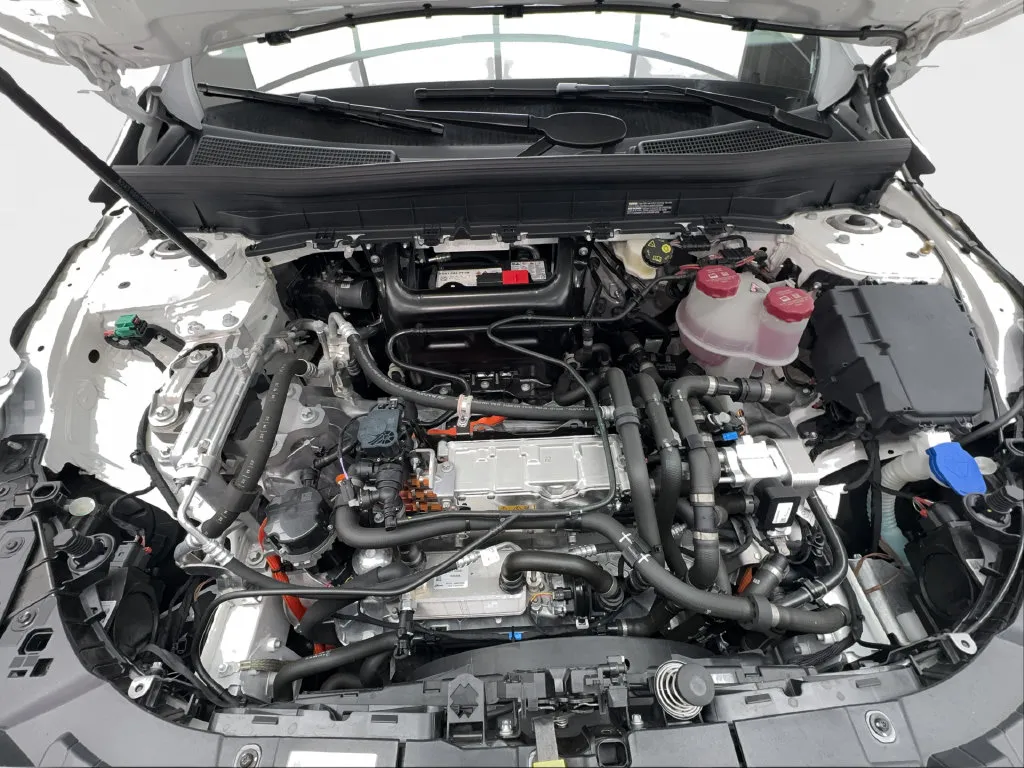 Mercedes-Benz EQB photo 20