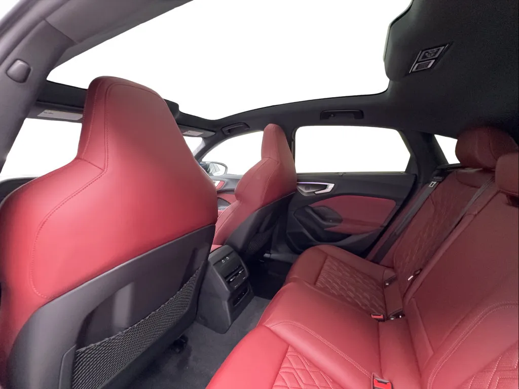 Audi S5 photo 26