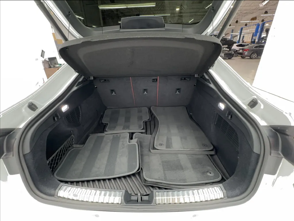 Audi S5 photo 19