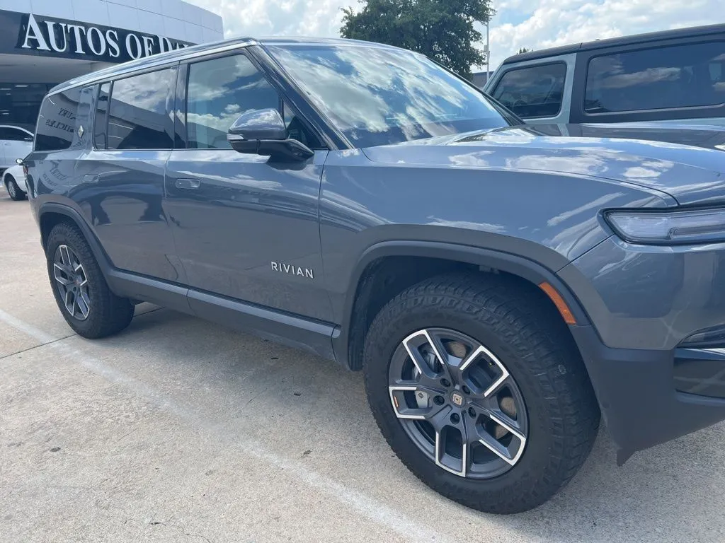 Unknown 2025 Rivian R1S Adventure for sale in Plano, TX