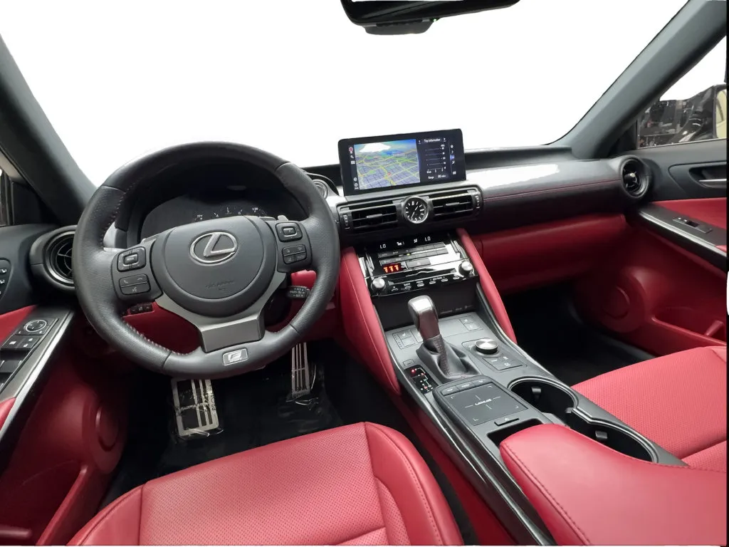 Lexus IS photo 36