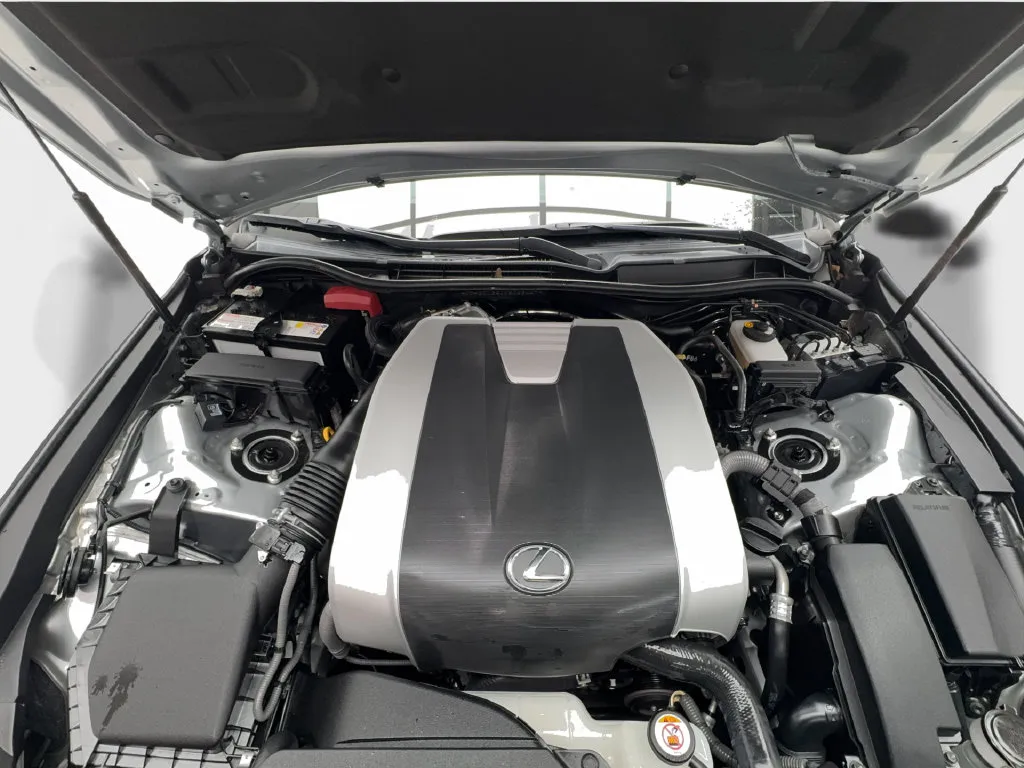Lexus IS photo 19