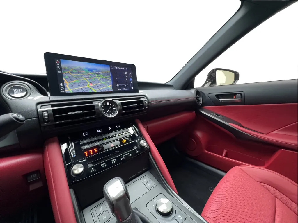 Lexus IS photo 44