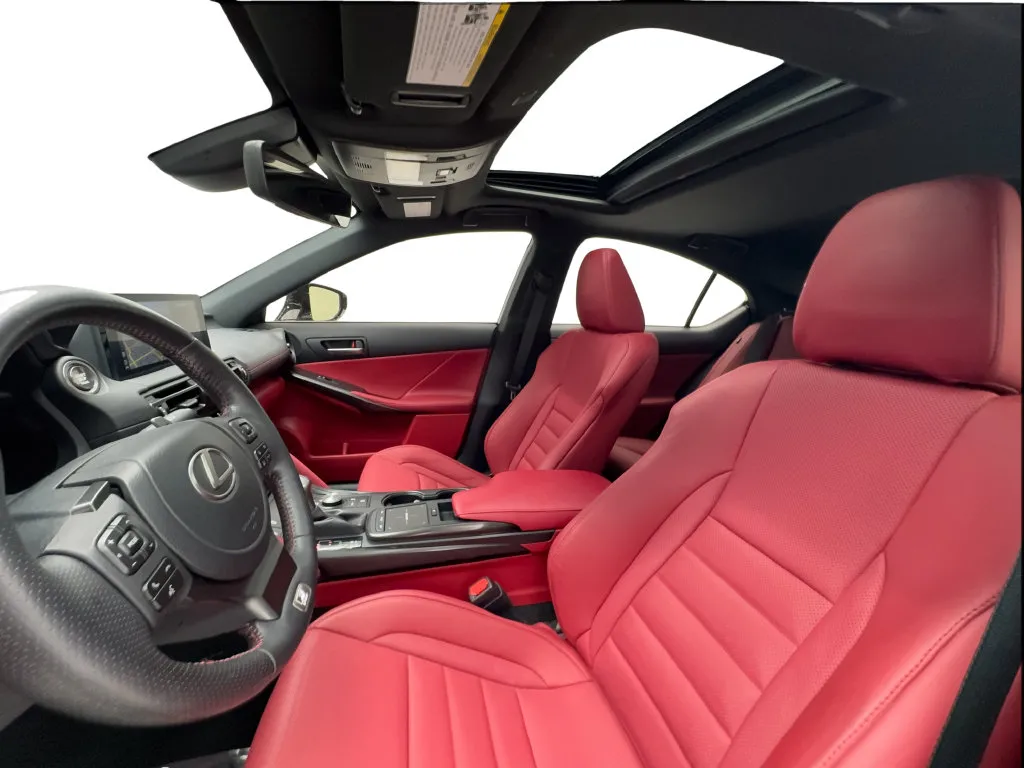 Lexus IS photo 20