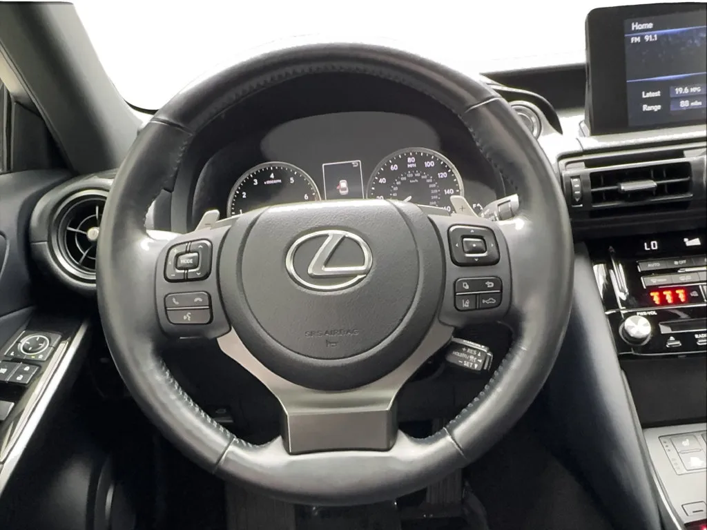 Lexus IS photo 42