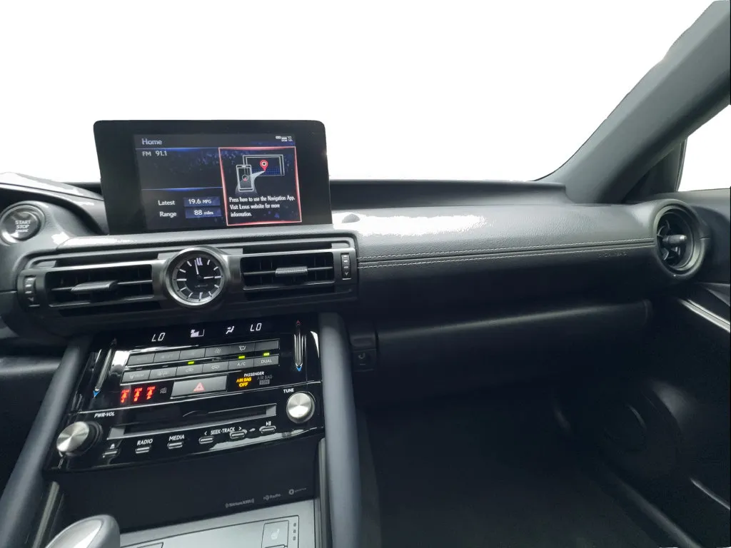 Lexus IS photo 50