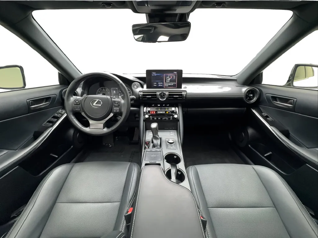 Lexus IS photo 43