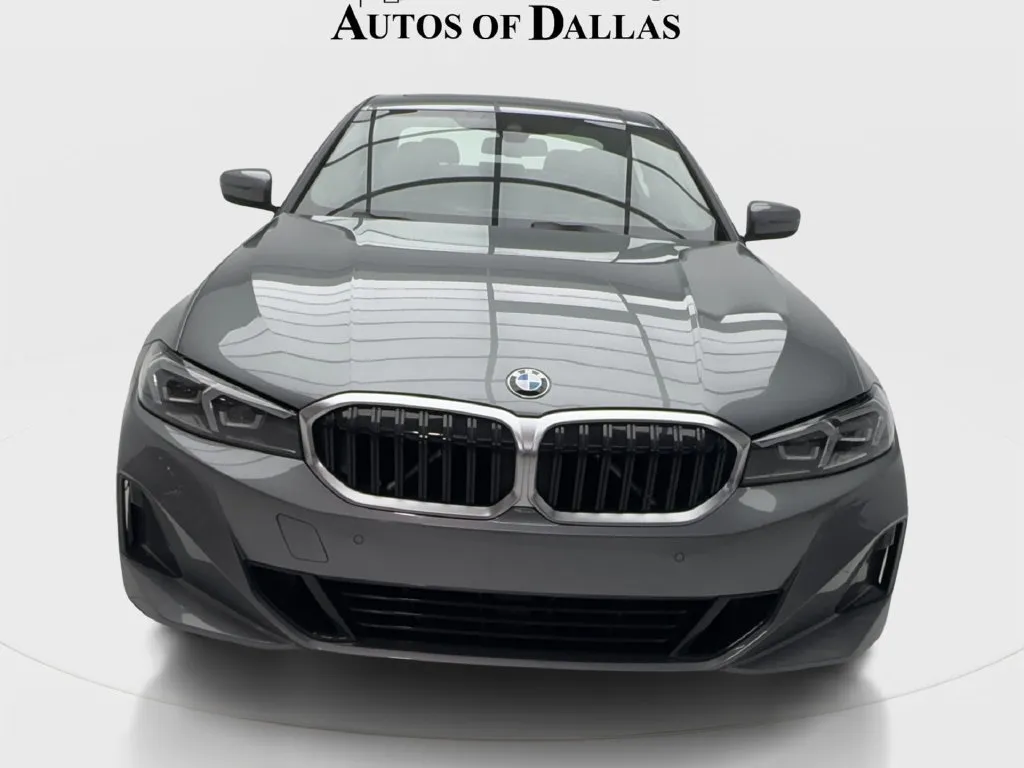 BMW 3 Series photo 4