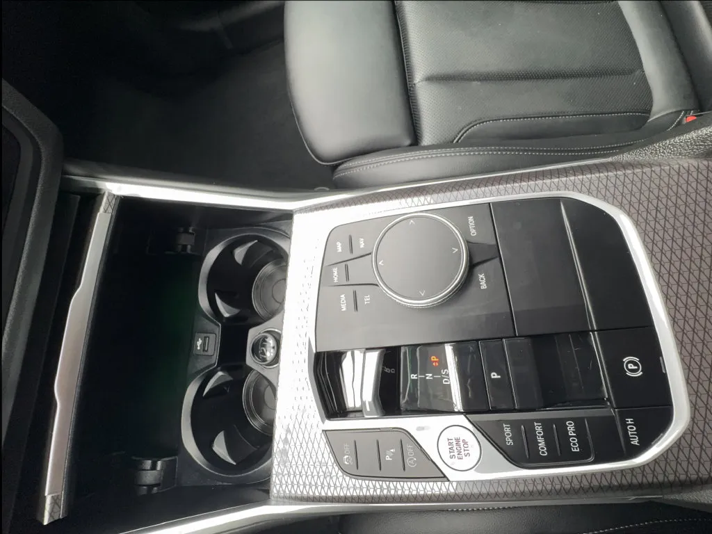 BMW 3 Series photo 49