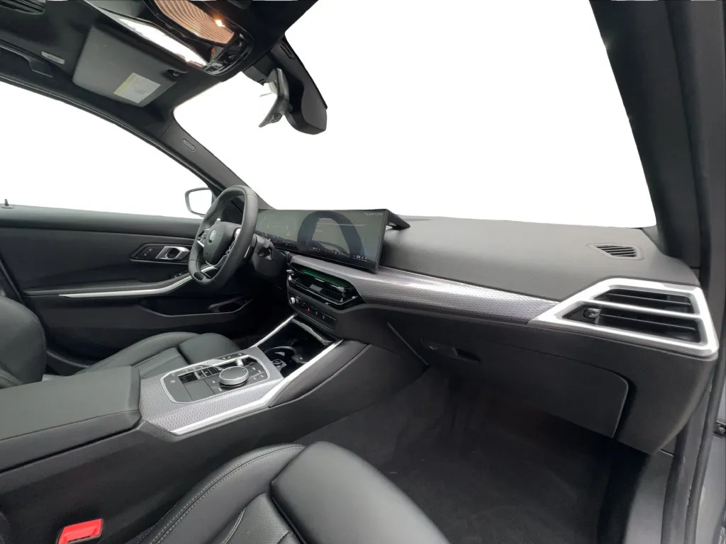 BMW 3 Series photo 35
