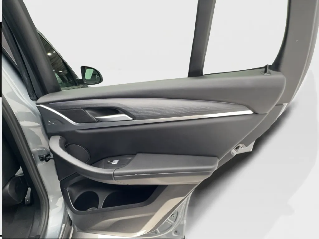BMW X3 photo 32