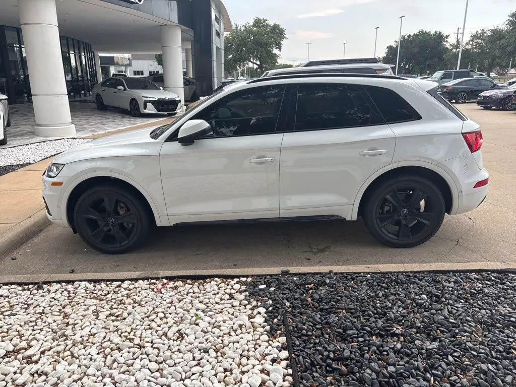2019 Audi Q5 2.0T quattro S tronic Prestige's photo
