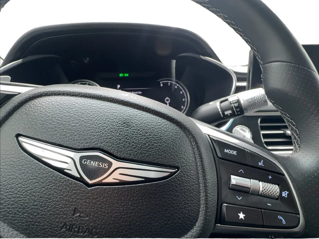 Genesis G70 photo 43