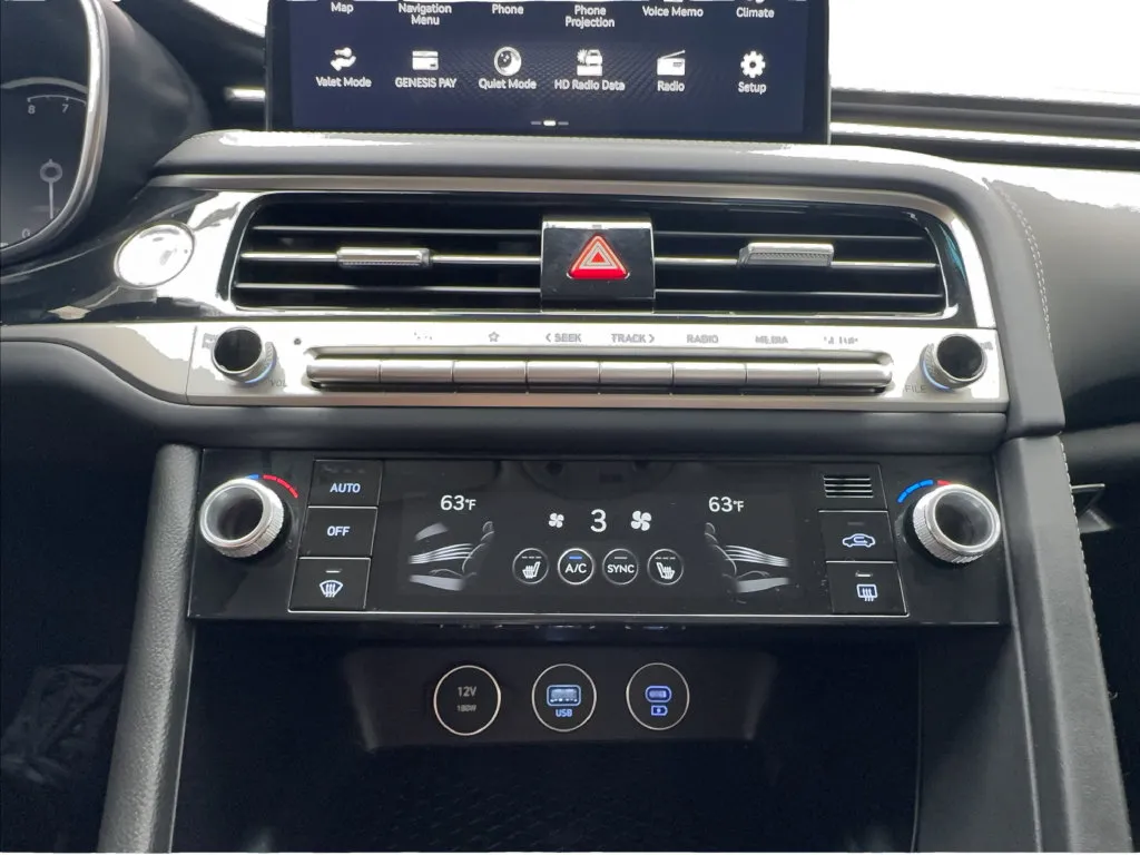 Genesis G70 photo 49