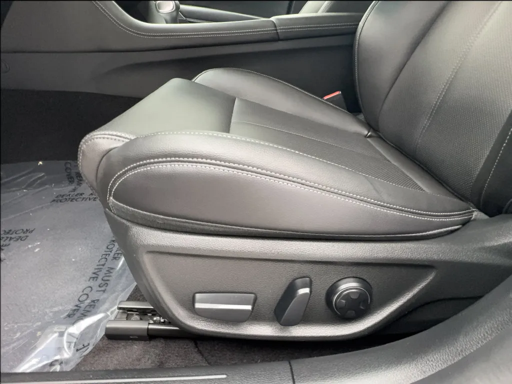 Genesis G70 photo 22