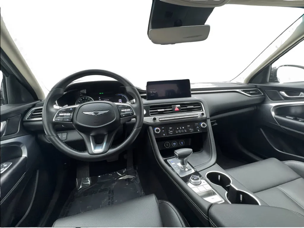 Genesis G70 photo 36