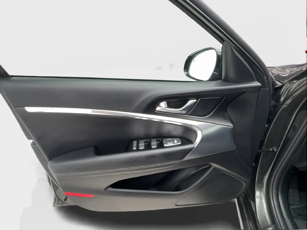 Genesis G70 photo 23