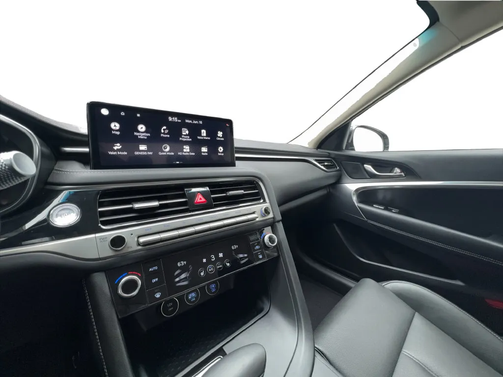 Genesis G70 photo 45