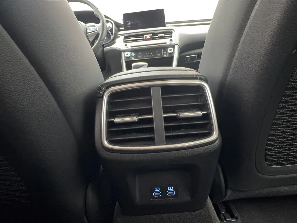 Genesis G70 photo 41