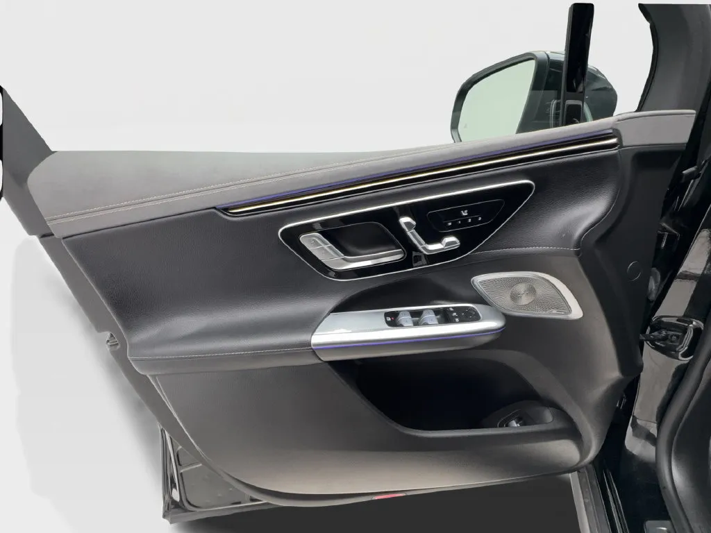 Mercedes-Benz EQE photo 21