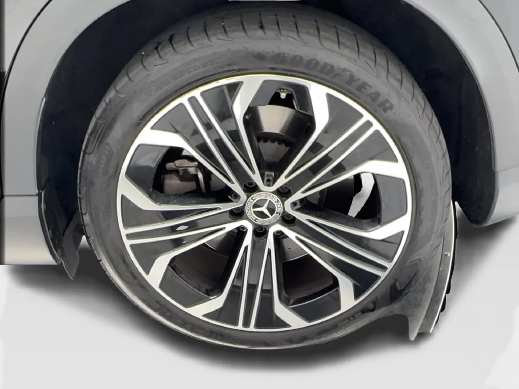 Mercedes-Benz EQE photo 12