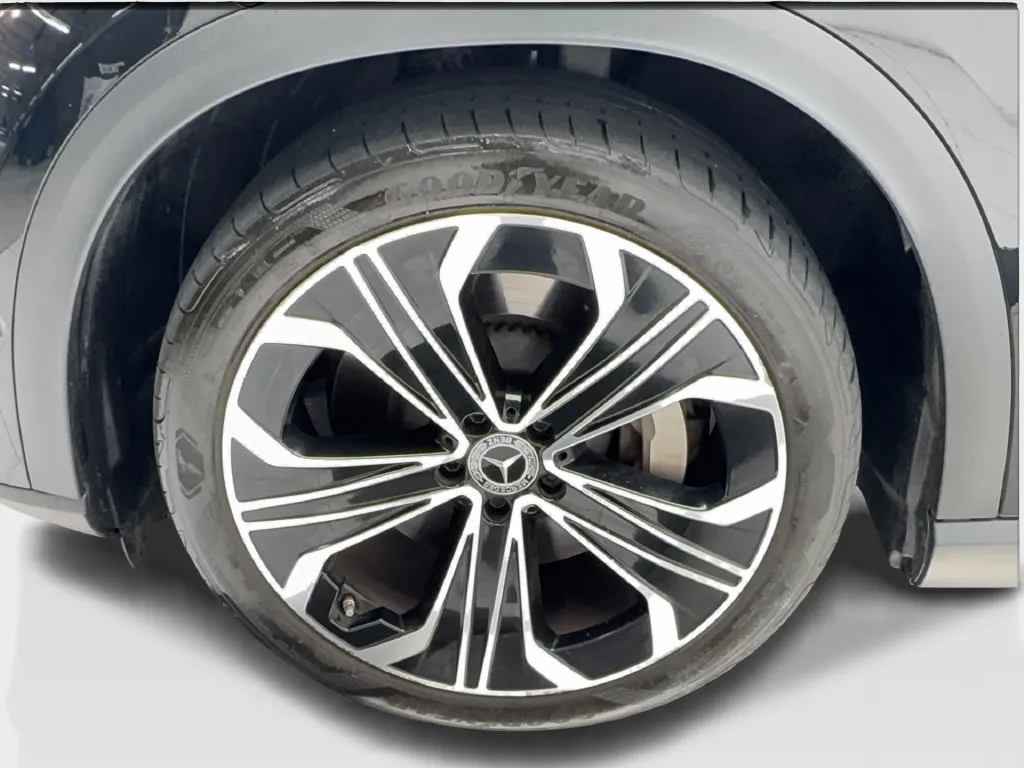 Mercedes-Benz EQE photo 14