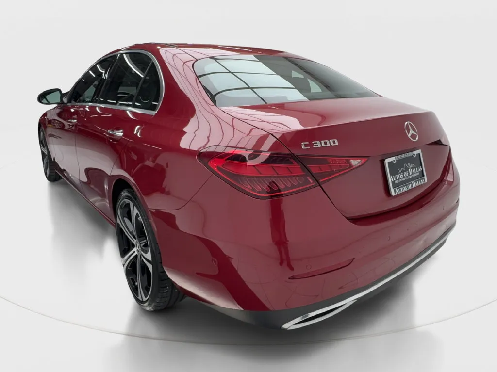 Mercedes-Benz C-Class photo 11