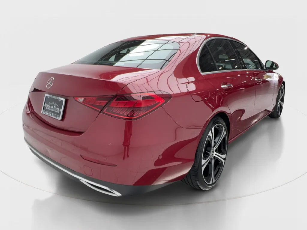 Mercedes-Benz C-Class photo 8