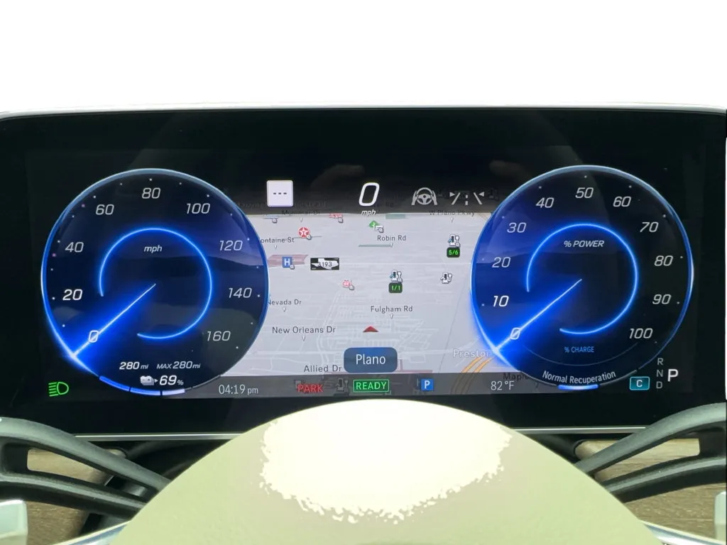 Mercedes-Benz EQS photo 40