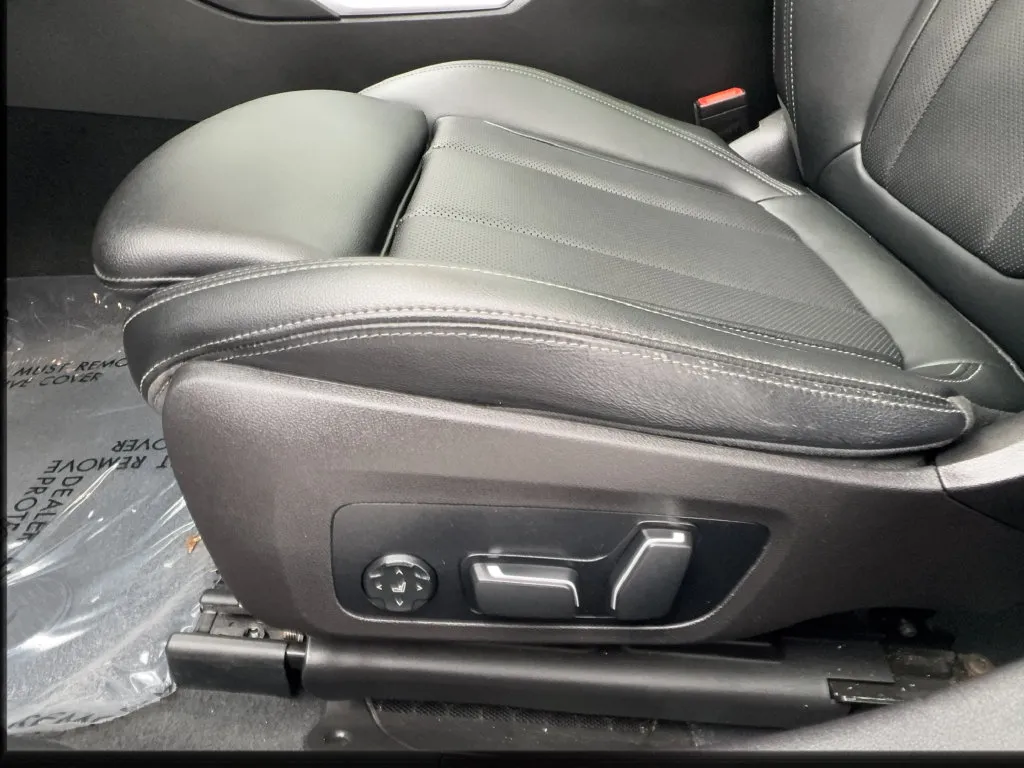 BMW 3 Series photo 23