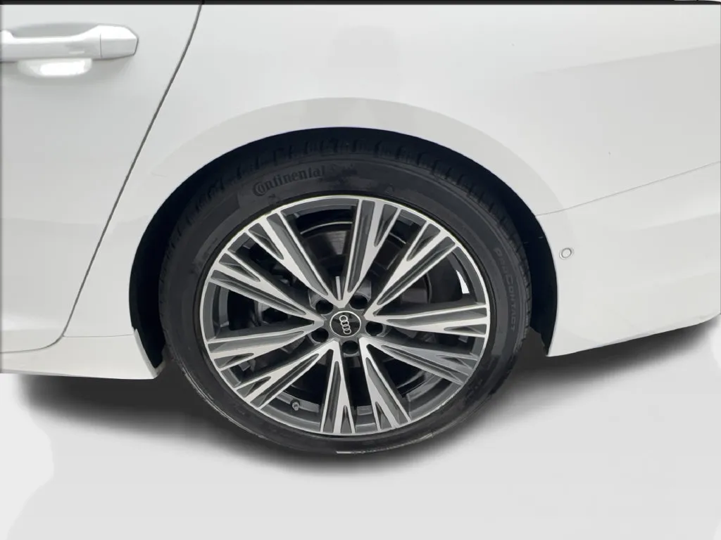 Audi A6 photo 14