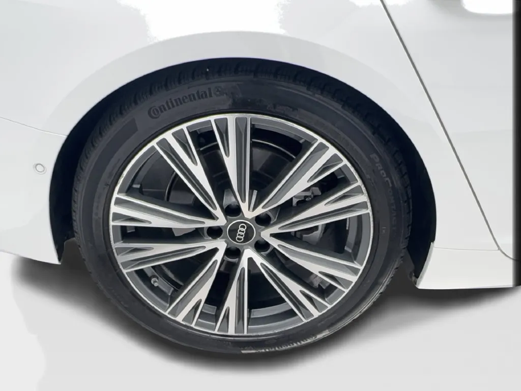 Audi A6 photo 18