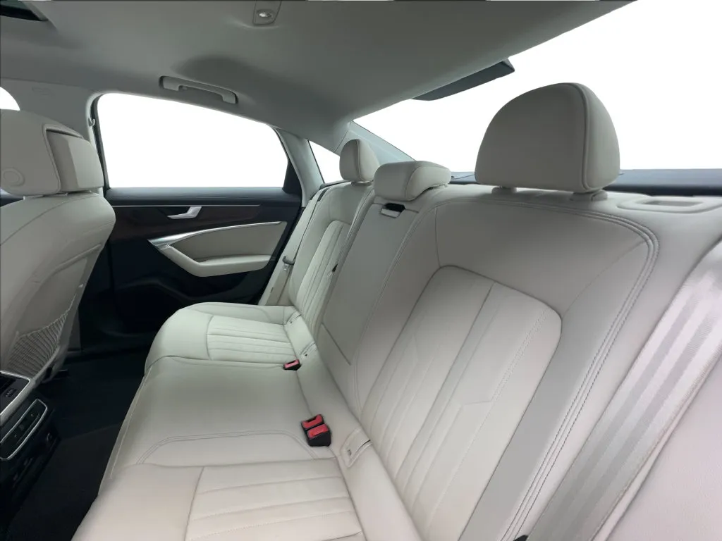 Audi A6 photo 27