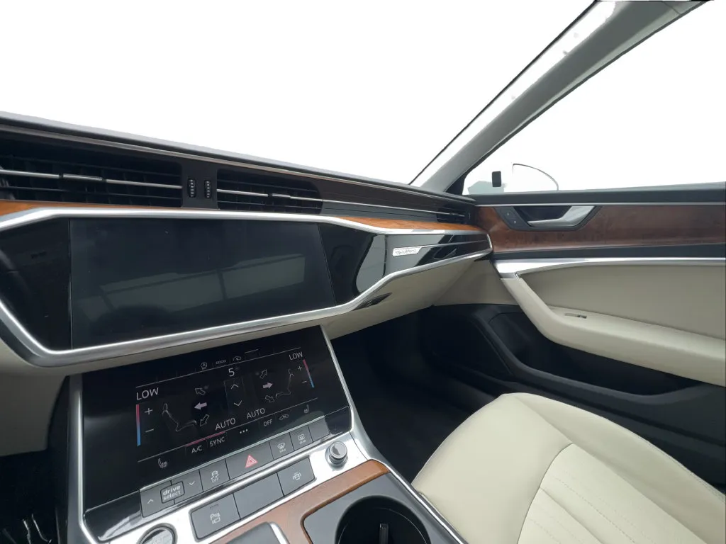 Audi A6 photo 45