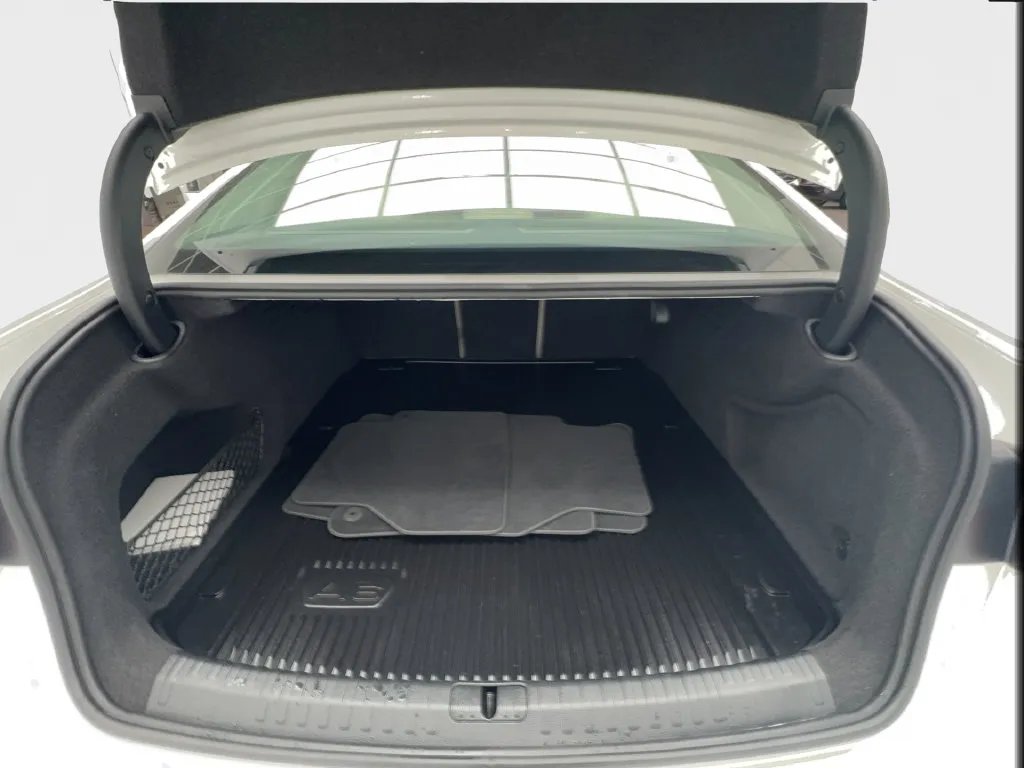 Audi A6 photo 19