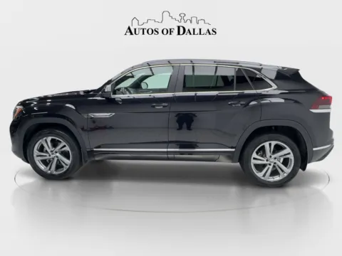 More photos of 2024 Volkswagen Atlas Cross Sport 2.0T SEL R-Line at Autos of Dallas - Plano, TX