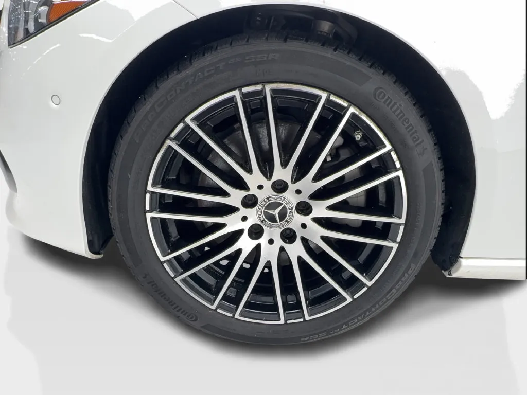 Mercedes-Benz C-Class photo 14