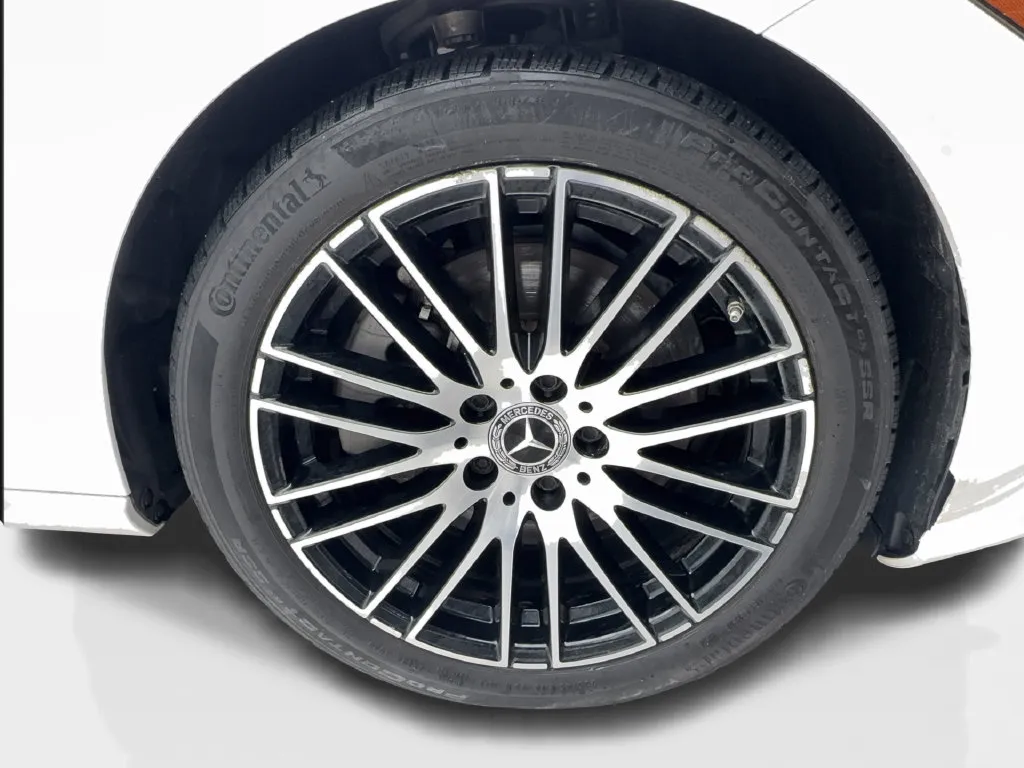 Mercedes-Benz C-Class photo 15