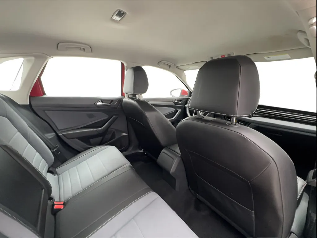 Volkswagen Jetta photo 26