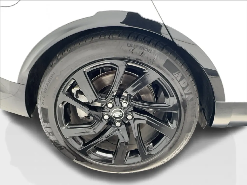 Land Rover Discovery photo 18