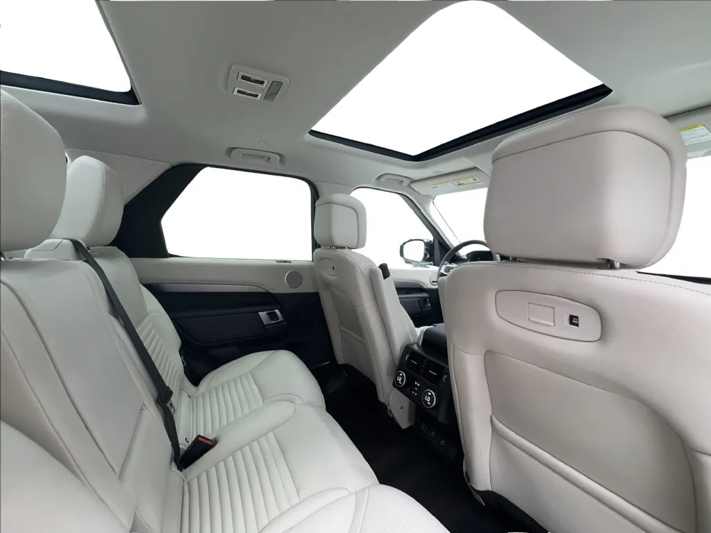 Land Rover Discovery photo 28