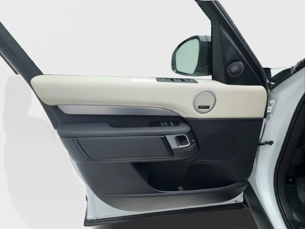 Land Rover Discovery photo 34
